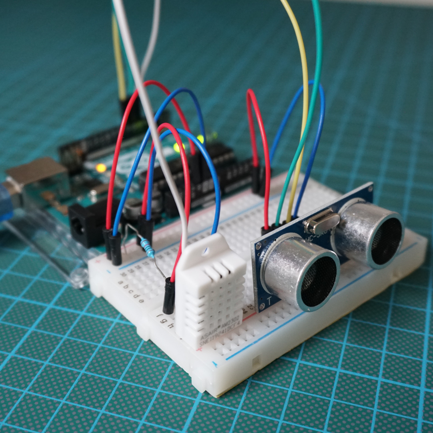 Ultrasonic Sensor Tutorial for Arduino and ESP8266 - DIYI0T